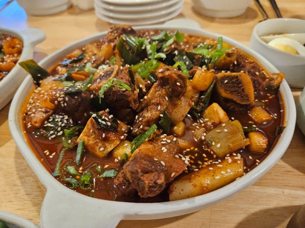 살짝 매콤하고 자작한 영념의 소갈비찜